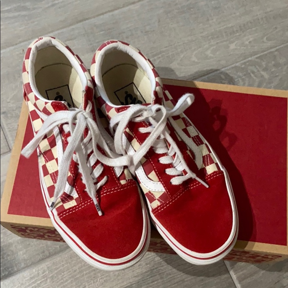 Vans. - Picture 2 of 2